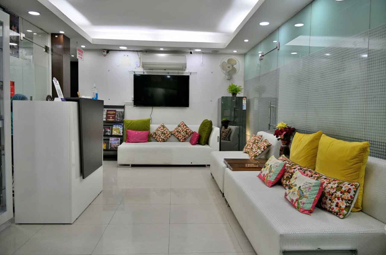 Comfortable patient waiting room at Muskaan Dentals Gurgaon
