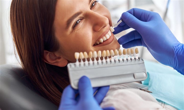 Dental veneers in Gurgaon at Muskaan Dentals — porcelain veneers smile transformation by Dr. Suresh Ahlawat