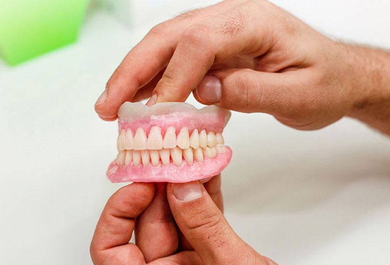 Complete dentures in Gurgaon at Muskaan Dentals